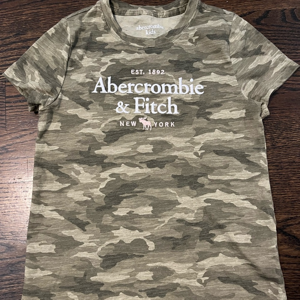 Abercrombie & Fitch top 7/8